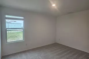 2329 Silvercloud Dr, Lockhart, TX 78644 - Photo 7