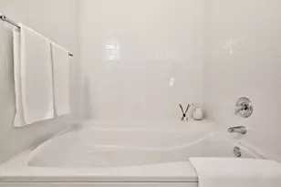 901 W 9th St, Austin, TX 78703 - Photo 19