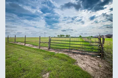 851 County Road 455, Coupland, TX 78615 - Photo 27