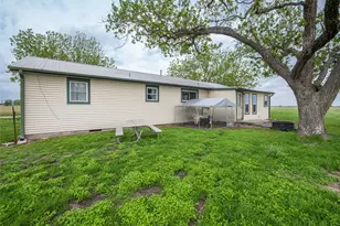 851 Co Rd 455, Coupland, TX 78615 - Photo 19