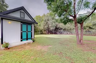 407 Magnolia St, Bastrop, TX 78602 - Photo 27