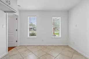407 Magnolia St, Bastrop, TX 78602 - Photo 7