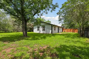 407 Magnolia St, Bastrop, TX 78602 - Photo 25