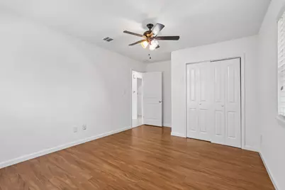 407 Magnolia Street, Bastrop, TX 78602 - Photo 13