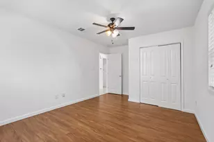 407 Magnolia St, Bastrop, TX 78602 - Photo 13
