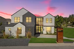 419 Hazeltine Dr, Lakeway, TX 78734 - Photo 1