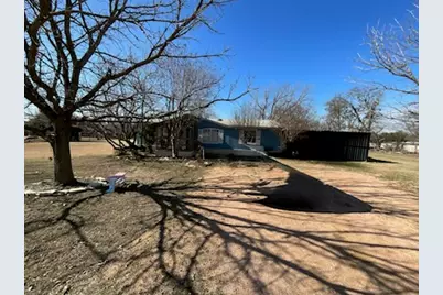 709 N 5th Street, Jarrell, TX 76537 - Photo 1