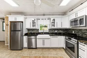 195 L County Road 852, Groesbeck, TX 75838 - Photo 9