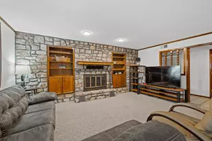 1303 Creekview Dr, Round Rock, TX 78681 - Photo 7