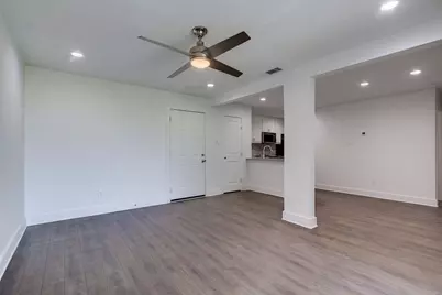 6910 Hart Lane #408, Austin, TX 78731 - Photo 9