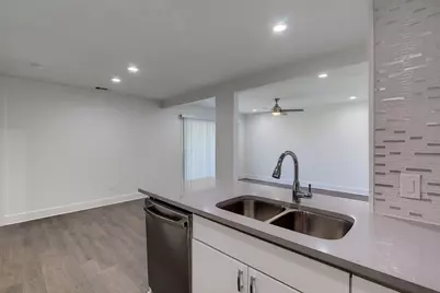 6910 Hart Lane #408, Austin, TX 78731 - Photo 13