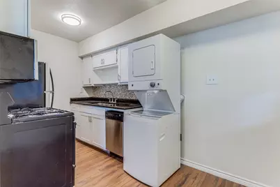 2401 Manor Road #113, Austin, TX 78722 - Photo 5