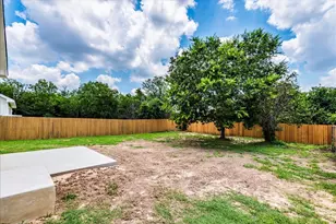 525 S Main St, Kyle, TX 78640 - Photo 23