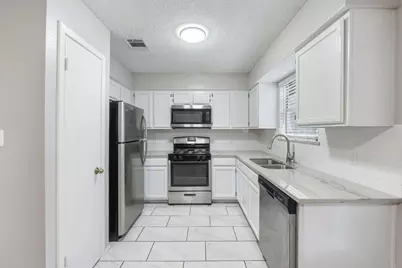 4235 Iriona Bend, Austin, TX 78749 - Photo 15