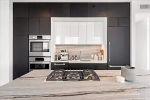 313 W 17th St, Austin, TX 78701 - Photo 5