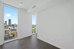 313 W 17th St, Austin, TX 78701 - Photo 11