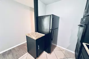 601 W 11th St, Austin, TX 78701 - Photo 5