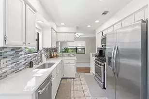 8103 Doe Meadow Dr, Austin, TX 78749 - Photo 9
