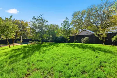 1213 Grosvener Court, Austin, TX 78746 - Photo 33