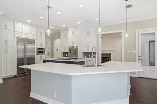 1213 Grosvener Ct, Austin, TX 78746 - Photo 11