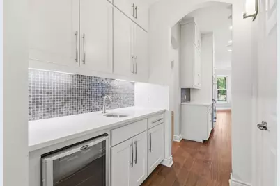 1213 Grosvener Court, Austin, TX 78746 - Photo 9