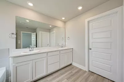 7203 Travertine Spring Drive, Austin, TX 78744 - Photo 27