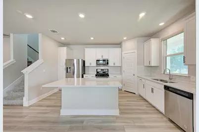 7203 Travertine Spring Drive, Austin, TX 78744 - Photo 15