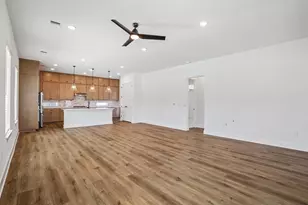 7501 Boyd Hvn Dr, Austin, TX 78744 - Photo 7
