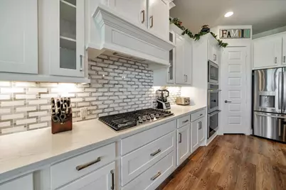 110 Gaston Drive, Bastrop, TX 78602 - Photo 5