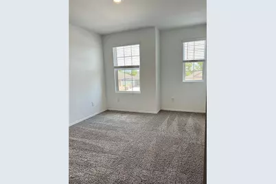 290 Silver Glen Drive, Kyle, TX 78640 - Photo 5