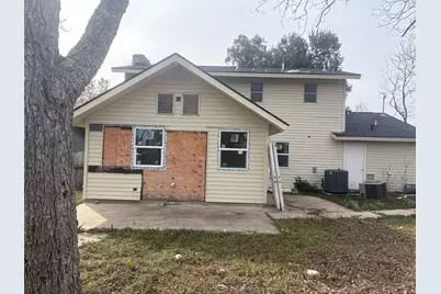 8702 S Bridgeport Drive, Austin, TX 78758 - Photo 5