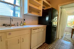 1707 Newfield Ln, Austin, TX 78703 - Photo 11