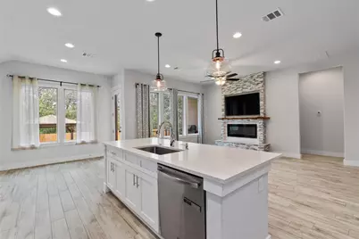 941 Del Raphael Drive, Leander, TX 78641 - Photo 9