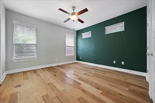 7203 Bertram Ct, Austin, TX 78741 - Photo 15