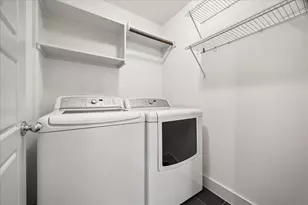 7203 Bertram Ct, Austin, TX 78741 - Photo 23