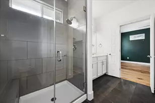 7203 Bertram Ct, Austin, TX 78741 - Photo 19