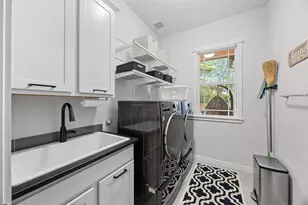 3907 Becker Ave, Austin, TX 78751 - Photo 15