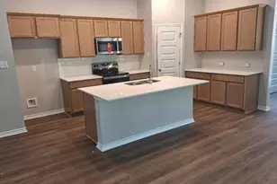 504 S Story Streets, Florence, TX 76527 - Photo 3