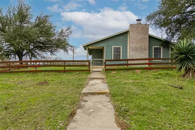103 Robin Lane, Luling, TX 78648 - Photo 3
