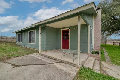 103 Robin Lane, Luling, TX 78648 - Photo 9