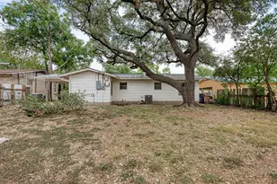 7804 Rutgers Ave, Austin, TX 78757 - Photo 25