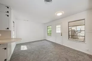 7804 Rutgers Ave, Austin, TX 78757 - Photo 5