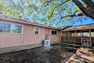 114 Chaparral St, San Marcos, TX 78666 - Photo 19