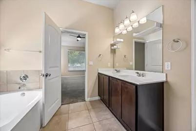 11008 Bruneau Trail, Austin, TX 78754 - Photo 13