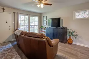 167 Hatcher Ave, San Antonio, TX 78223 - Photo 9