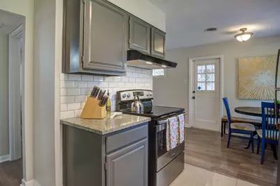 167 Hatcher Avenue, San Antonio, TX 78223 - Photo 9