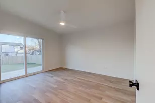 1719 Meander Dr, Austin, TX 78721 - Photo 15