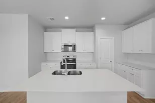 17502 El Hidalgo Dr, Round Rock, TX 78664 - Photo 9