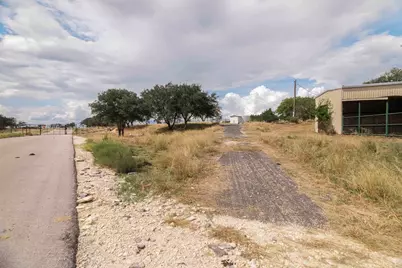 3958 Bandera Highway, Kerrville, TX 78028 - Photo 11