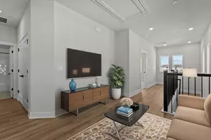 1023 Lucinda Williams Dr, Austin, TX 78744 - Photo 5